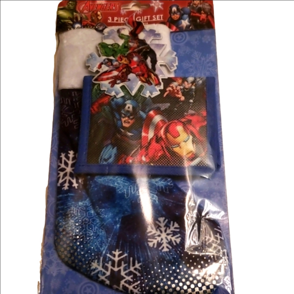 Avengers Christmas Stocking 3 Piece Gift Set by Marvel New In Package